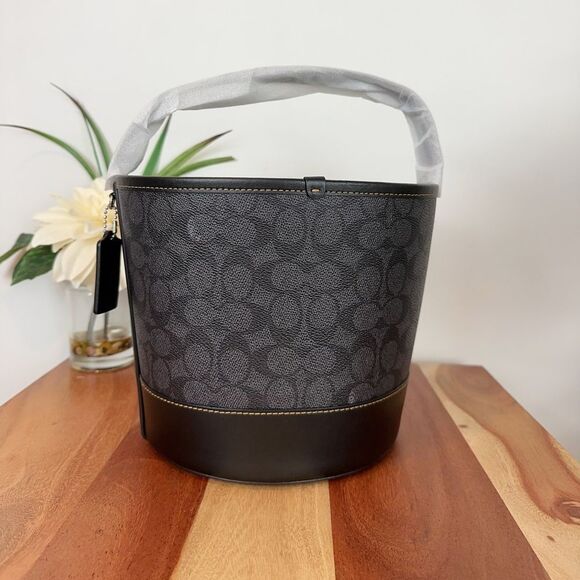 NWT Coach Trick Or Treat Bucket In Signature Canvas With Halloween Graphic - Picture 5 of 7